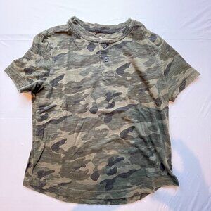 Old Navy Boys Camo short sleeve shirt Medium (8)